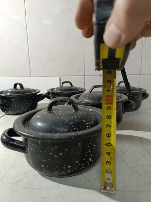 Panelas pequenas em esmalte