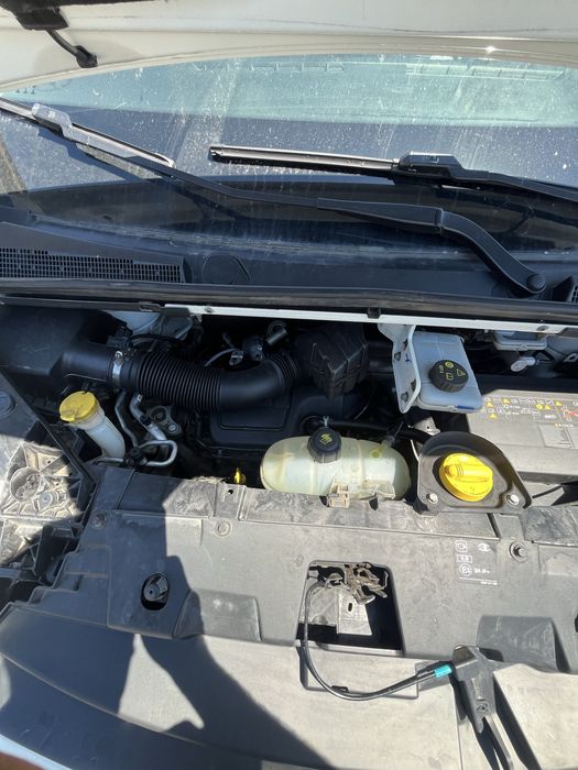 Автомобіль Renault trafic