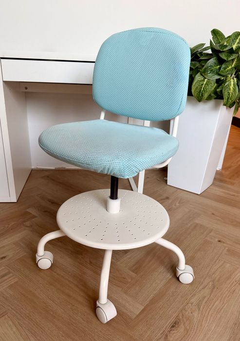 IKEA VIMUND ergonomiczne krzesło biurowe dziecięce turkusowe regulowane