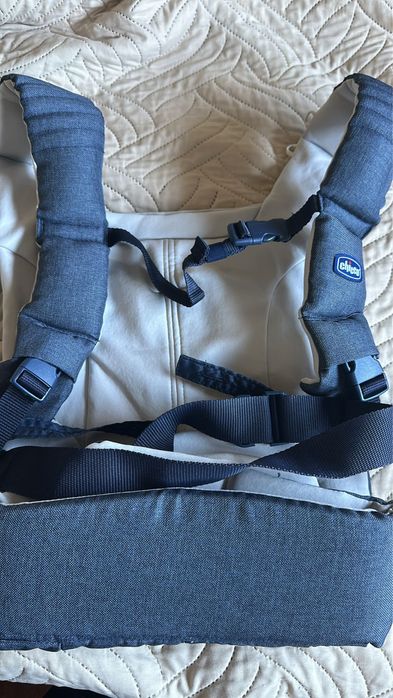 Marsupio/porta bebés novo na caixa chicco ate 15kg