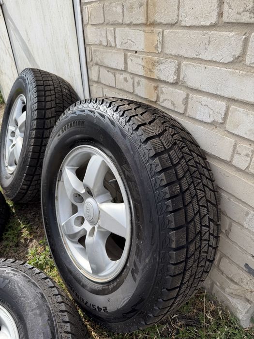 Колеса Kia Sorento r16 з новою зимовою гумою Kapsen 245/70/16