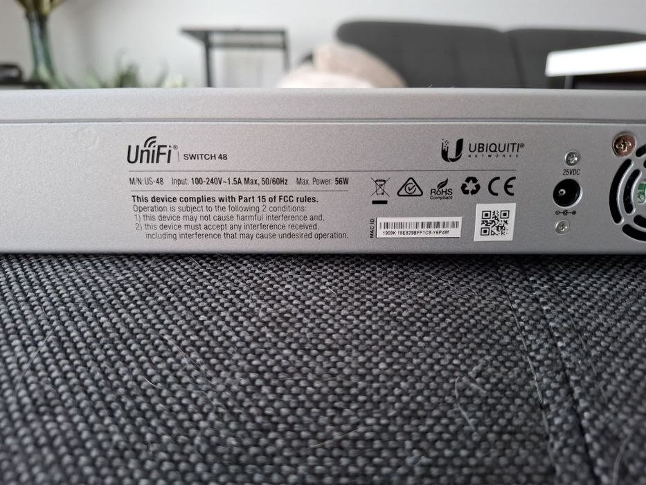 Ubiquiti US-48 UniFi 48xRJ45+4xSFP, bez poe