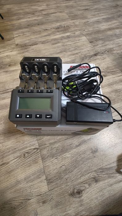 Продам интеллектуальную зарядку SkyRC MC3000