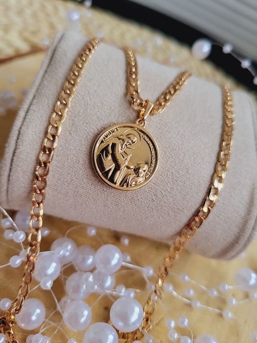 Łańcuszek z medalikiem I Komunia Święta