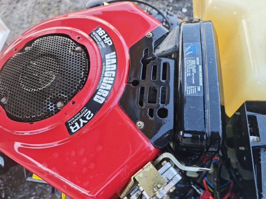 Stiga Park / Odsnieżarko/ Kosiarka. 16 km !