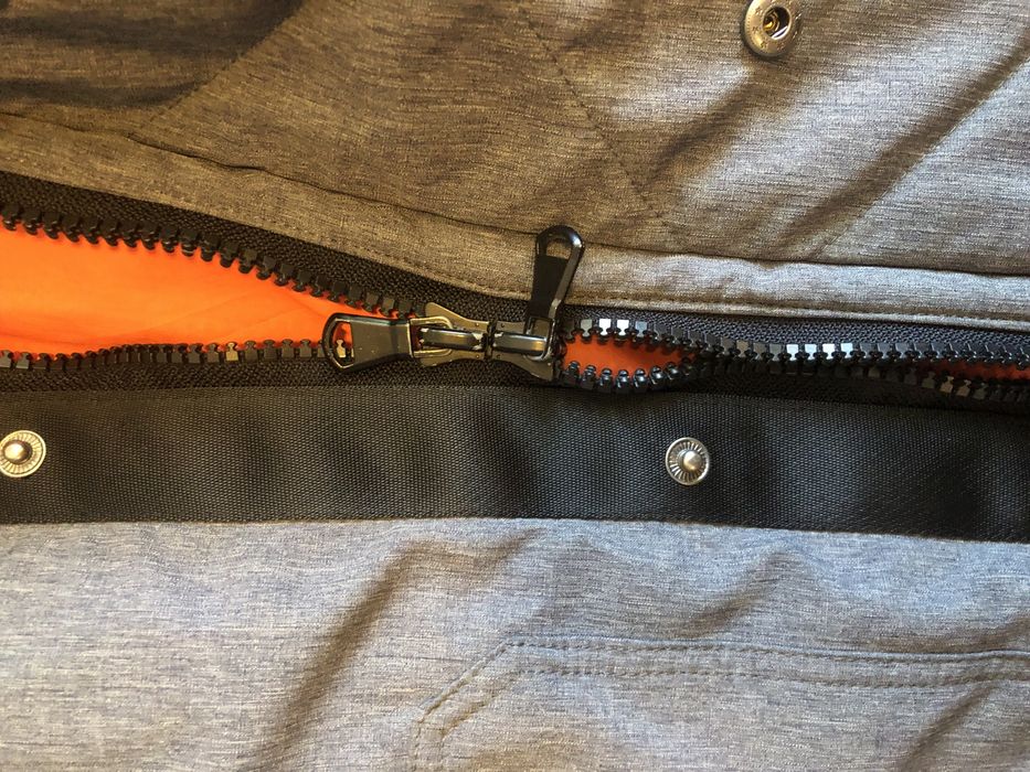 Зимний пуховик Staff