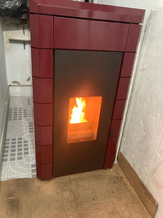 Salamandra a pellets 17kw- Quase Nova