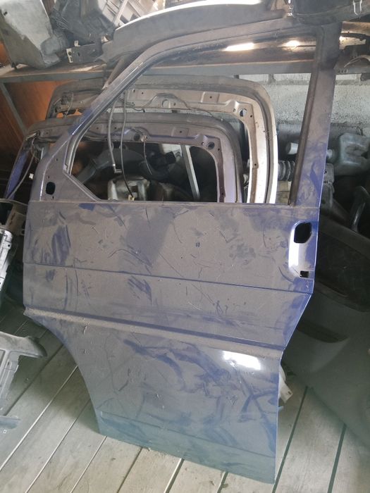 Фольксваген т 4 дверь передняя левая
