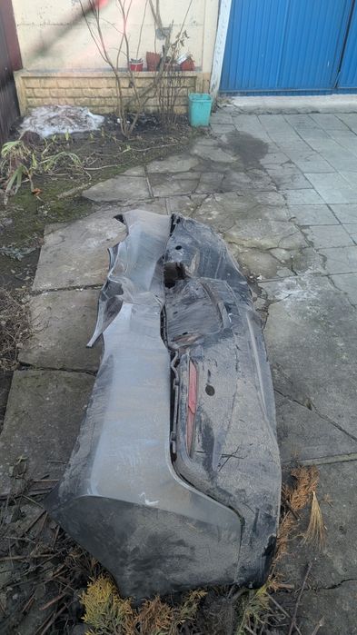 Задній бампер chevrolet volt 2, з пошкодженням