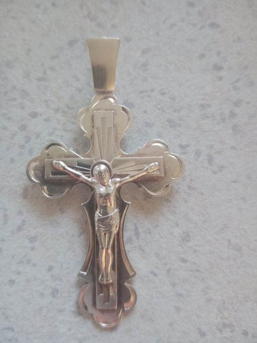 Продам серебряную цепочку