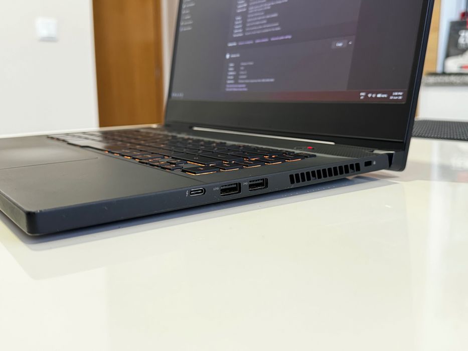 ASUS ROG Zephyrus M15