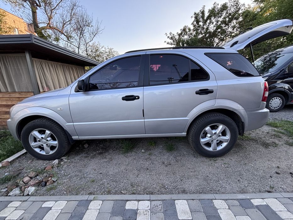 Продам KIA Sorento 2005 року