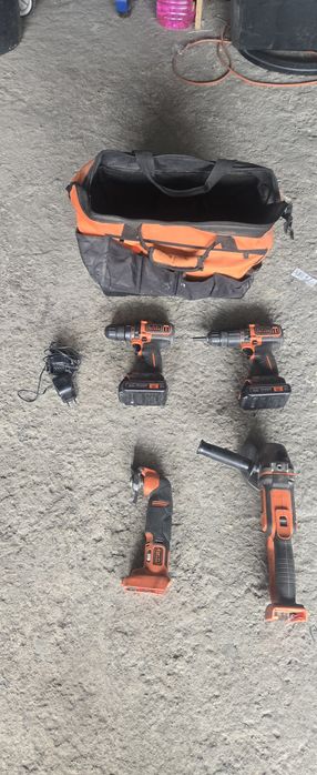 Zestaw narzędzi Black+Decker