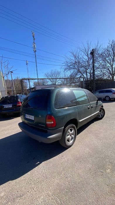 Крайслер вояджер