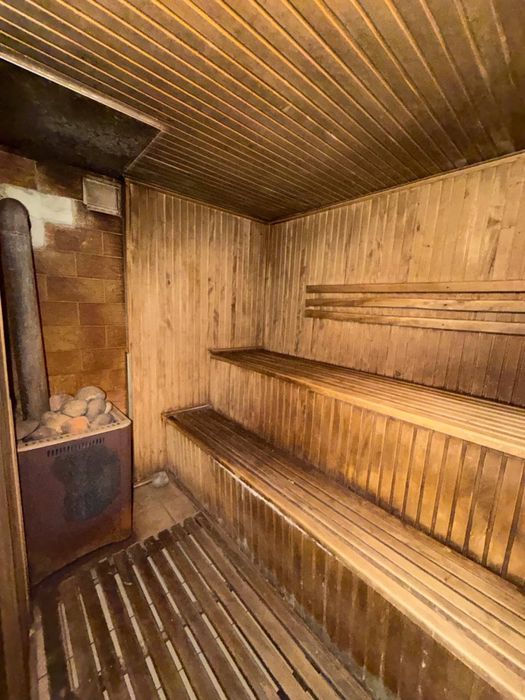 Продаж магазин сауна гаражі