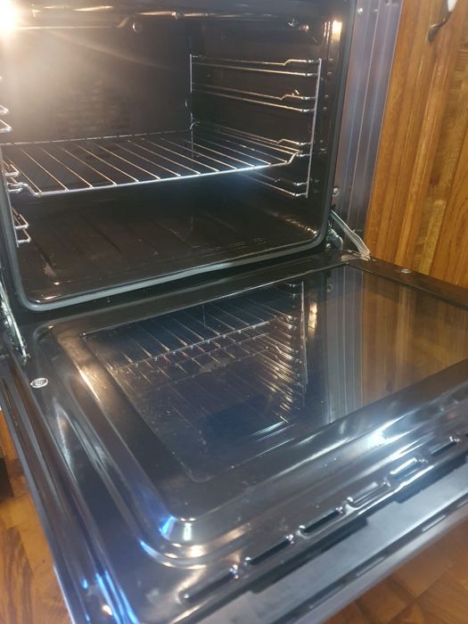 Духова шафа  Smeg