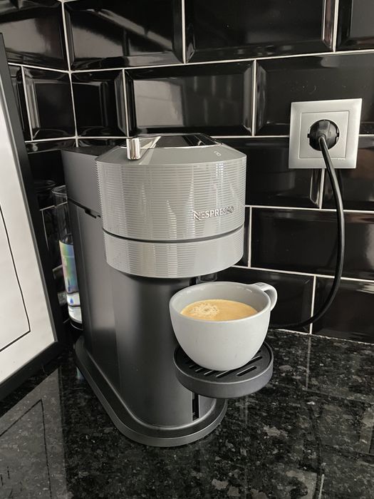 Máquina Nespresso Vertuo Next Dark Grey