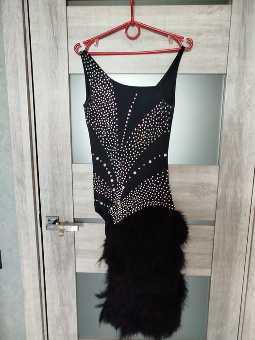 Продаю плаття для спортивно бального танцю