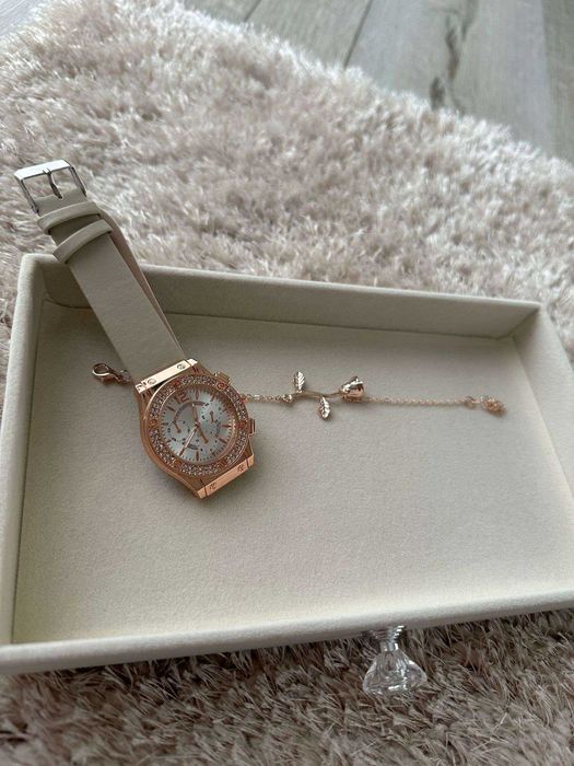 Pack Relógio Dourado com pulseira