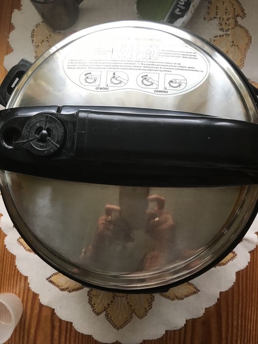 Robot kuchenny wielofunkcyjny