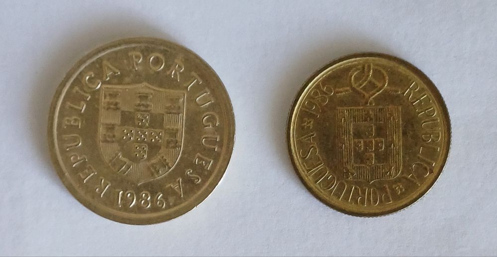 Portugal - 2 moedas de 1 escudo de 1986