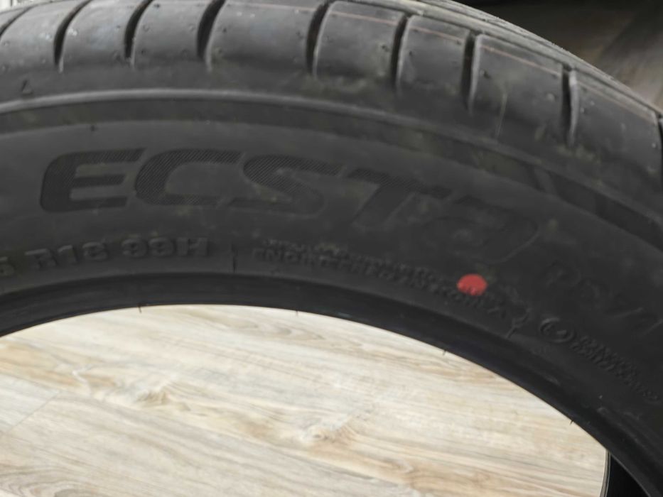 Opony Kumho Ecsta 215/55 R18 letnie  4 szt. Nowe