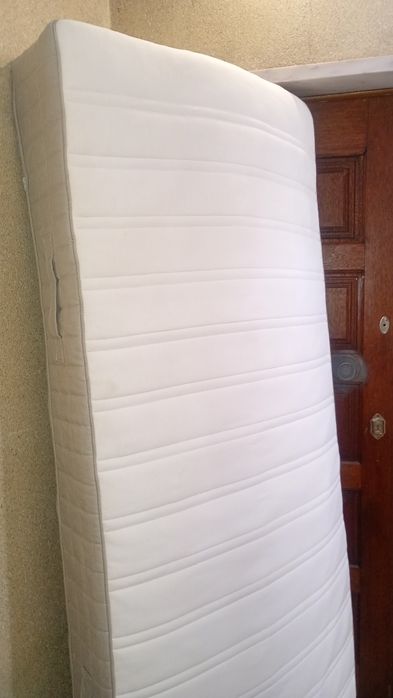Colchão Hamarvik IKEA 200 x 90cm