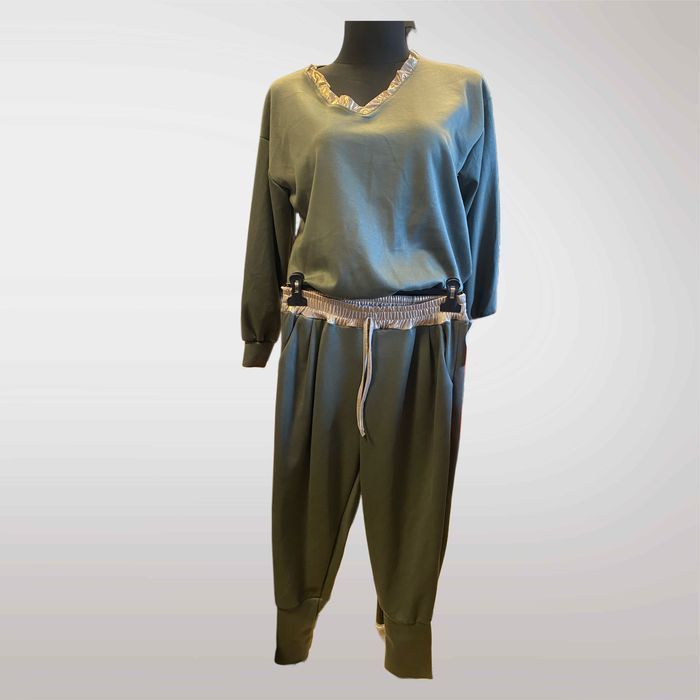 Komplet Dres Masełko z Metalicznym Wykończeniem Czerwony