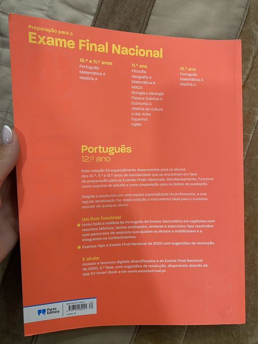 Livro de preparação exame de portugue s
