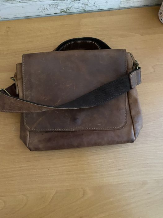 Шкіряна фірмова сумка