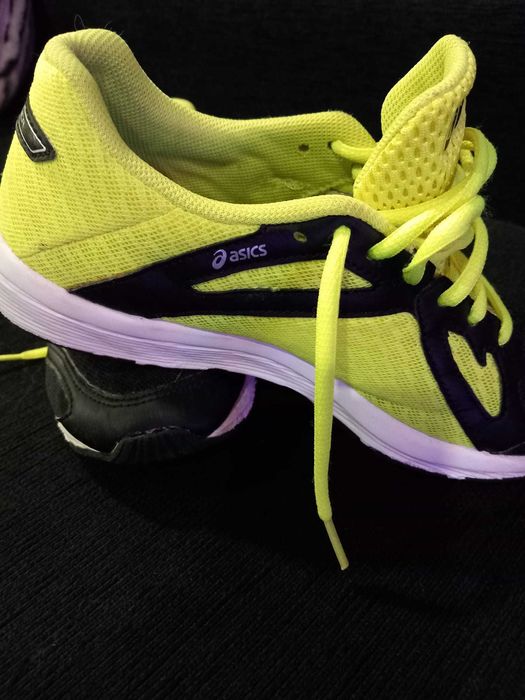 Sapatilhas asics 37.5 como novas