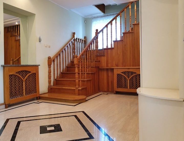 Продам дом пос.Звездный/Подгороднее