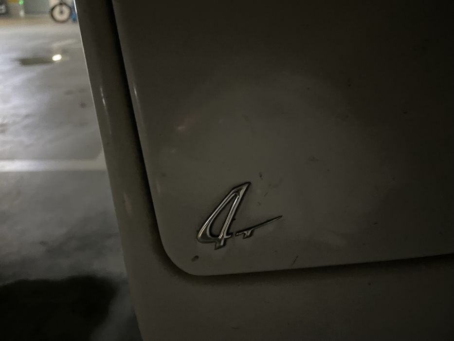 Mota a gasolina. Em boas condições