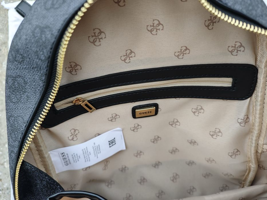 Рюкзак Guess Manhattan