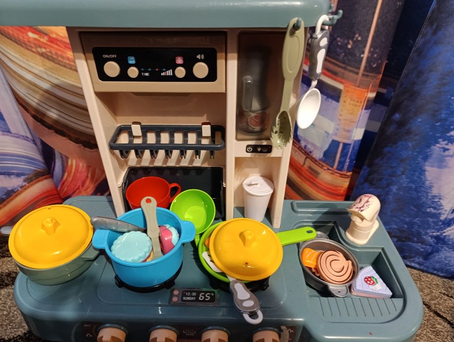 Дитяча кухня . .