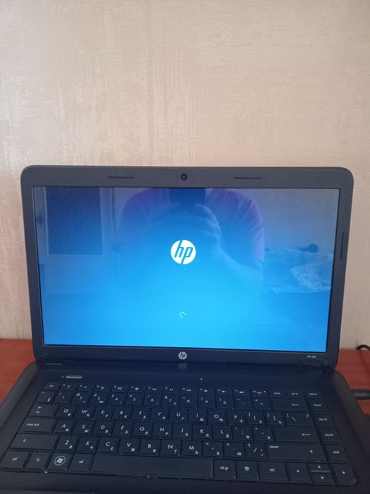 Продаю ноутбук Hp 250