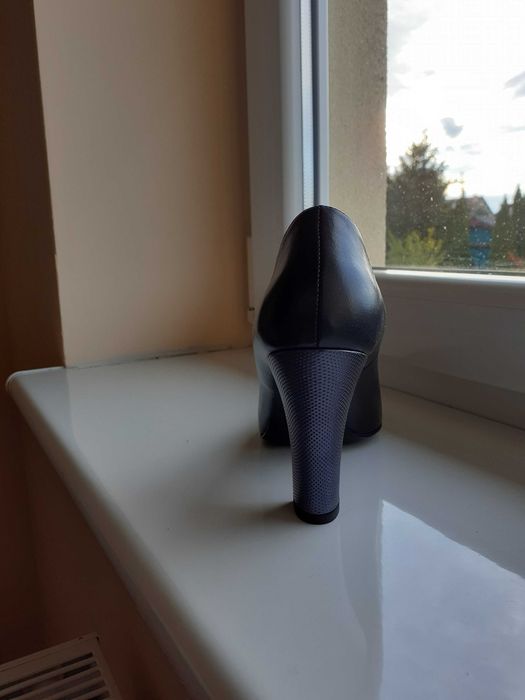 Czółenka 40 skórzane obcas 10 cm nowe Fabio Fabrizi czarny/navy blue