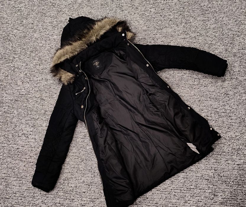 Czarna kurtka zimowa płaszcz parka House