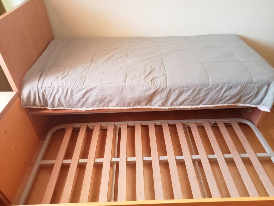Cama dupla laranja