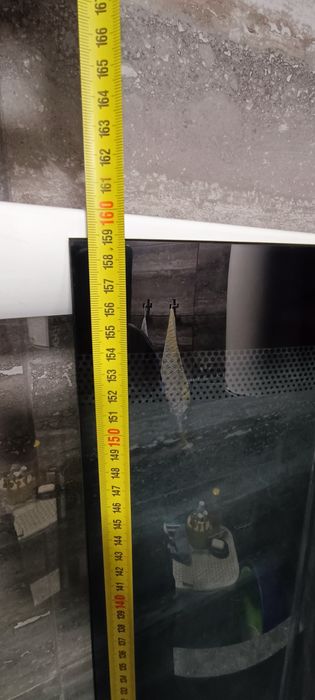 Стекла каленые, для душевой кабины