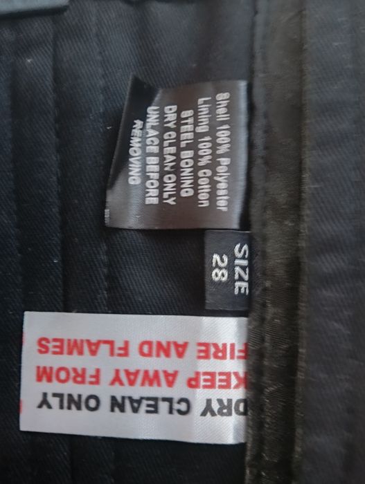 Gorset krótki czarny sznurowany