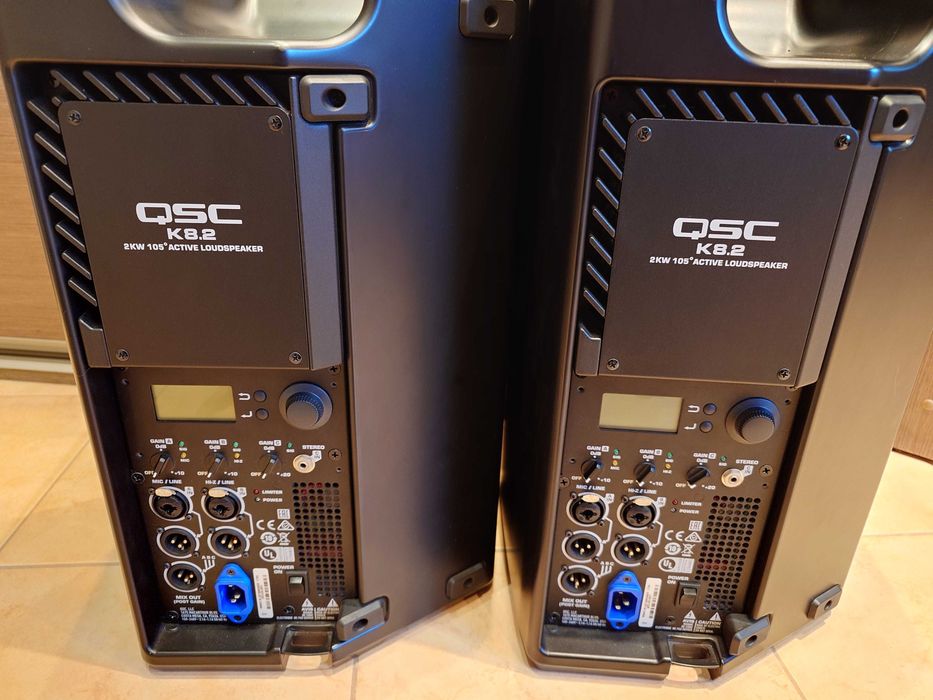 Kolumny QSC K8.2 komplet!