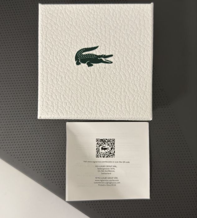 Браслет Lacoste в упаковці. Довжина 21 см.