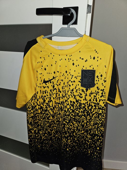 Koszulka nike NEYMAR, nowa bez metki 137-147