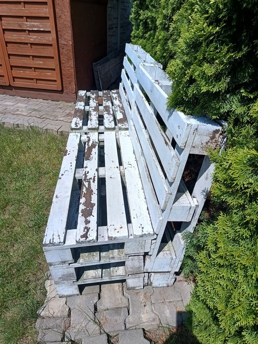 Ławki ogrodowe z palet