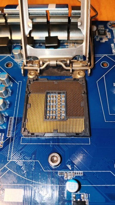 Gigabyte GA-P55-UD3 (s1156, P55. PCI-Ex16)(Читать описание)