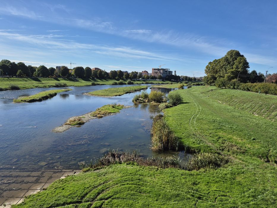 Здається вперше новий будинок на набережній.
