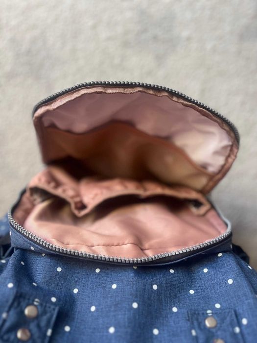 Mochila de maternidade que dá para pendurar no carrinho