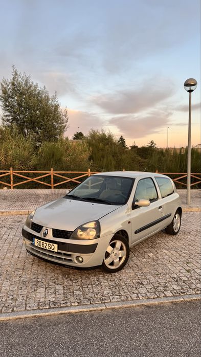 Renault clio 1.5 dci comercial poucos kms