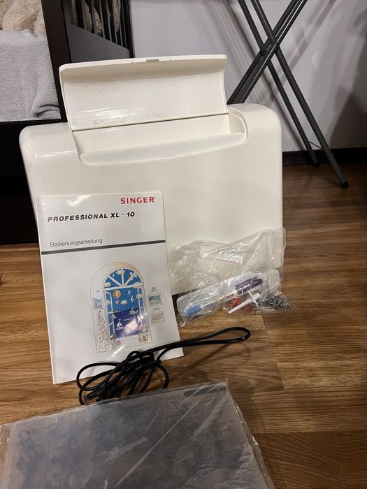 Швейна машина Singer Professional XL-10